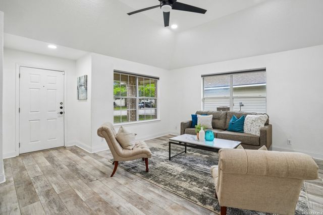 1722 Coxwold Ct, San Antonio, TX 78245