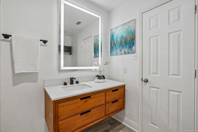 1722 Coxwold Ct, San Antonio, TX 78245