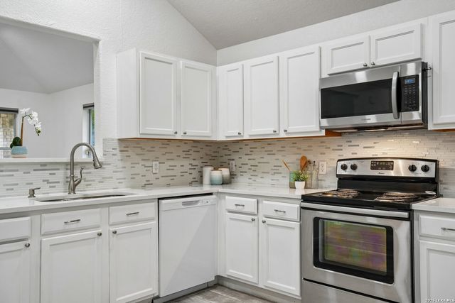 1722 Coxwold Ct, San Antonio, TX 78245