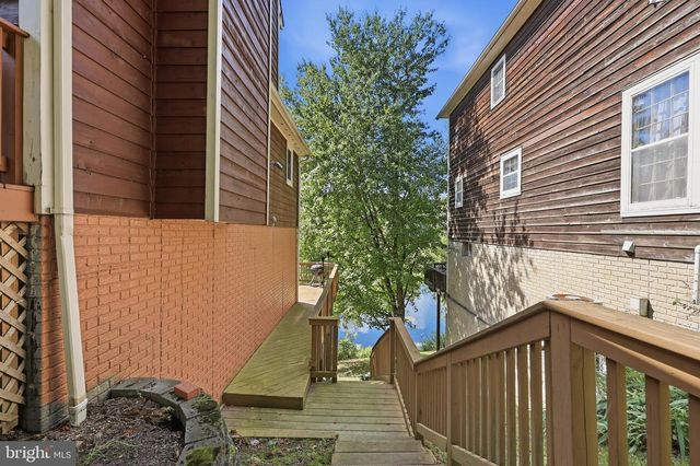 6582 HEMLOCK POINT RD, New Market, MD 21774