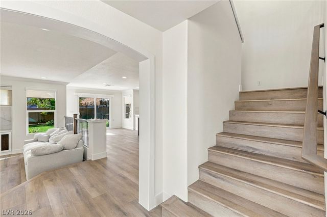 9009 Barium Rock Avenue, Las Vegas, NV 89143