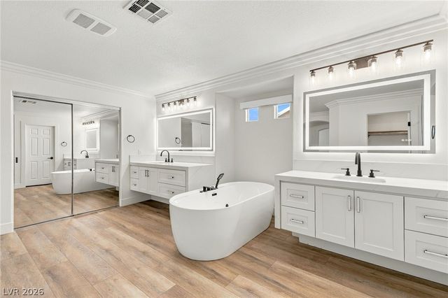9009 Barium Rock Avenue, Las Vegas, NV 89143