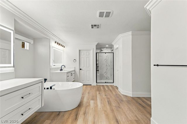 9009 Barium Rock Avenue, Las Vegas, NV 89143