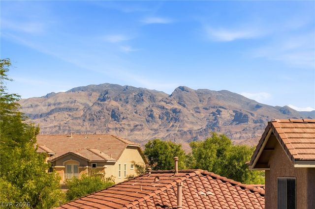9009 Barium Rock Avenue, Las Vegas, NV 89143