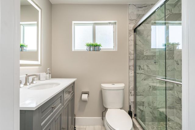 300 SE 8th Court, Pompano Beach, FL 33060