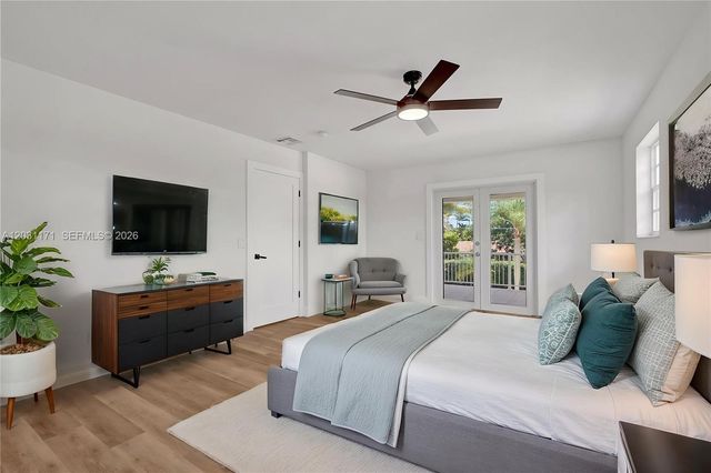 8320 SW 161st St, Palmetto Bay, FL 33157