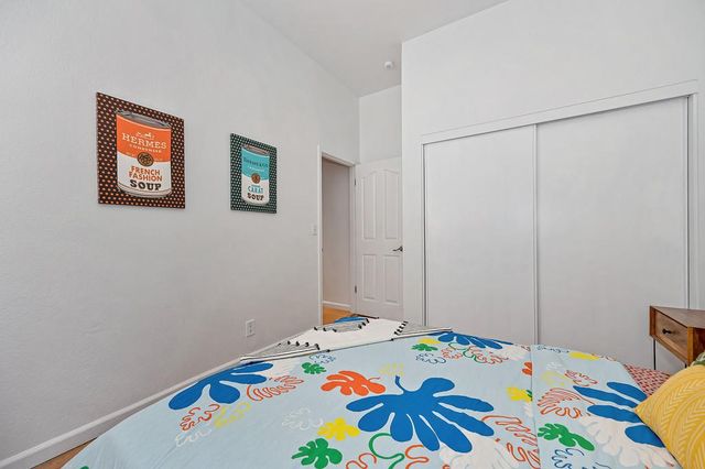 8705 Laguna Star Dr, Elk Grove, CA 95758