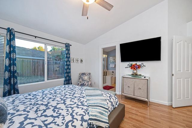 8705 Laguna Star Dr, Elk Grove, CA 95758