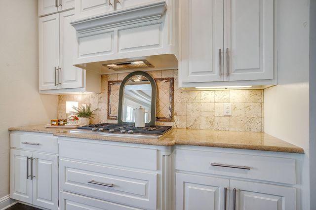 306 Creekview Terrace, Aledo, TX 76008