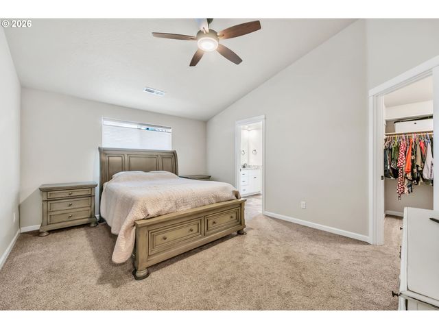 632 N 5TH St, Creswell, OR 97426