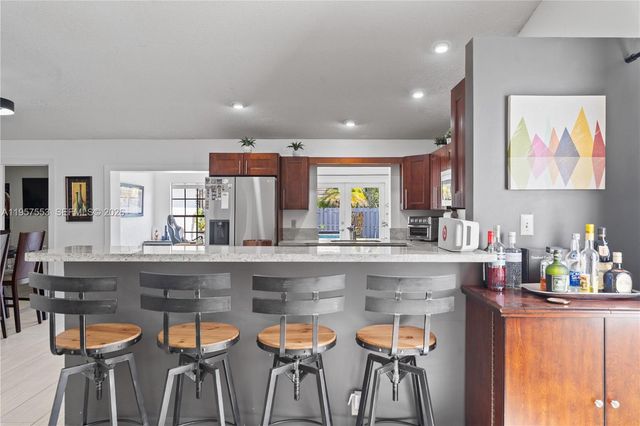 2915 NW 95th Ave, Coral Springs, FL 33065