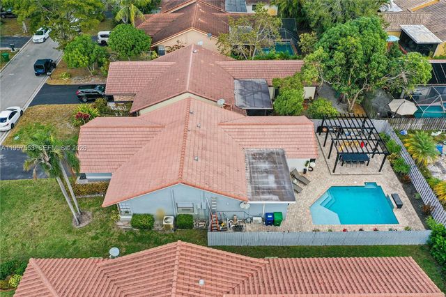 2915 NW 95th Ave, Coral Springs, FL 33065