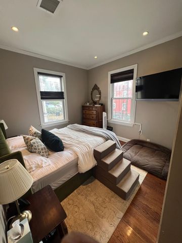 118 King Street 1, Boston, MA 02124