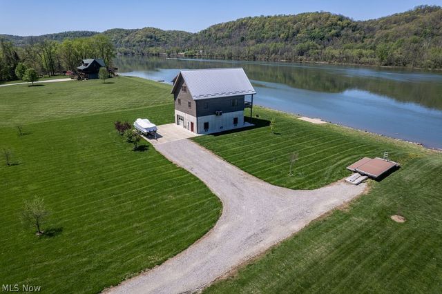 146 S. River Rail Lane, St Marys, WV 26170