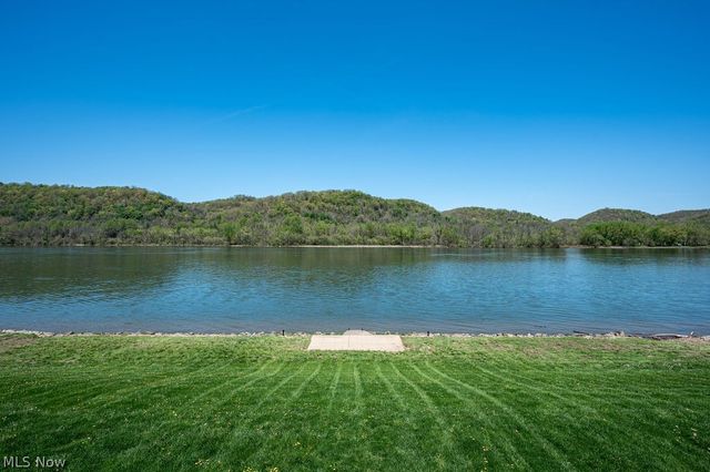 146 S. River Rail Lane, St Marys, WV 26170