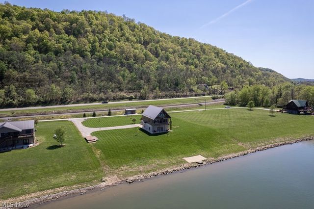 146 S. River Rail Lane, St Marys, WV 26170