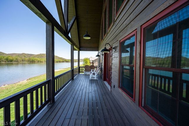 146 S. River Rail Lane, St Marys, WV 26170