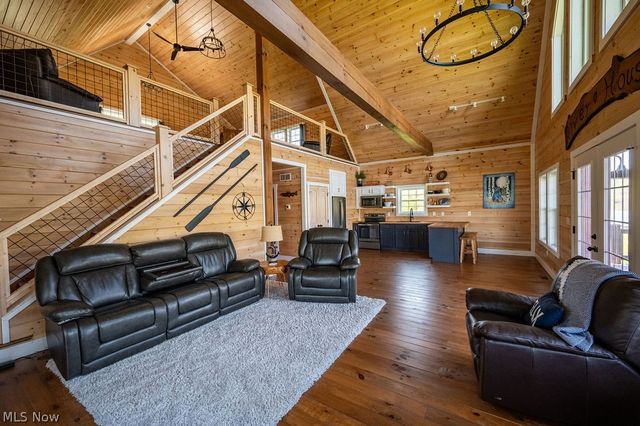 146 S. River Rail Lane, St Marys, WV 26170