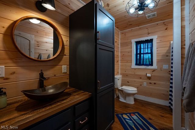 146 S. River Rail Lane, St Marys, WV 26170