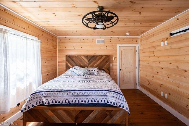 146 S. River Rail Lane, St Marys, WV 26170