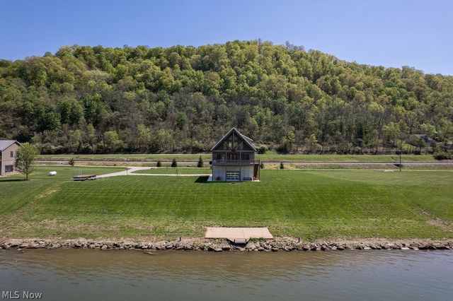 146 S. River Rail Lane, St Marys, WV 26170