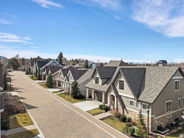 8142 S NEWBURY GROVE LN, Cottonwood Heights, UT 84093