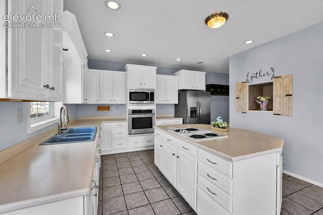6674 Chantilly Place, Colorado Springs, CO 80922