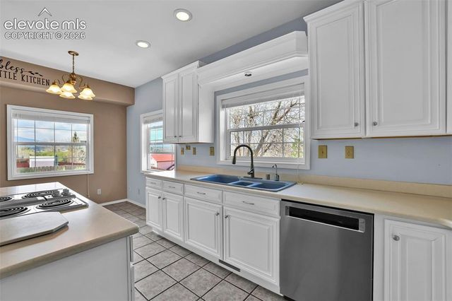 6674 Chantilly Place, Colorado Springs, CO 80922