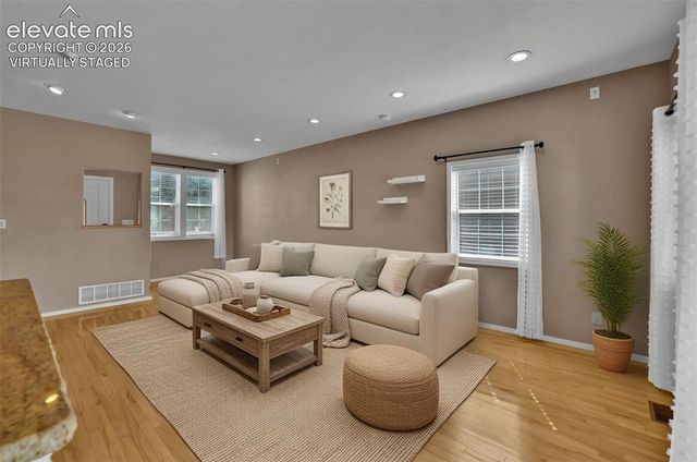 6674 Chantilly Place, Colorado Springs, CO 80922