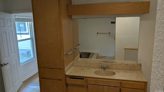 166 Tabard, San Antonio, TX 78213