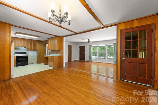 3137 Frederick Place, Charlotte, NC 28210