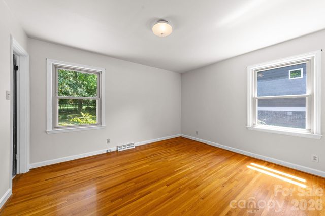 3137 Frederick Place, Charlotte, NC 28210
