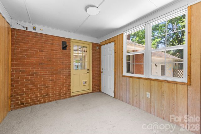 3137 Frederick Place, Charlotte, NC 28210