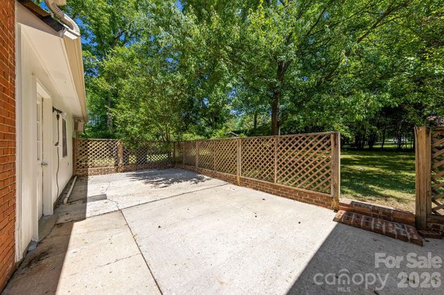 3137 Frederick Place, Charlotte, NC 28210