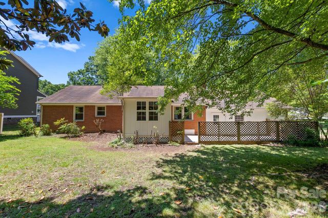 3137 Frederick Place, Charlotte, NC 28210