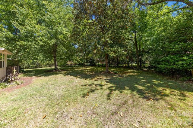 3137 Frederick Place, Charlotte, NC 28210
