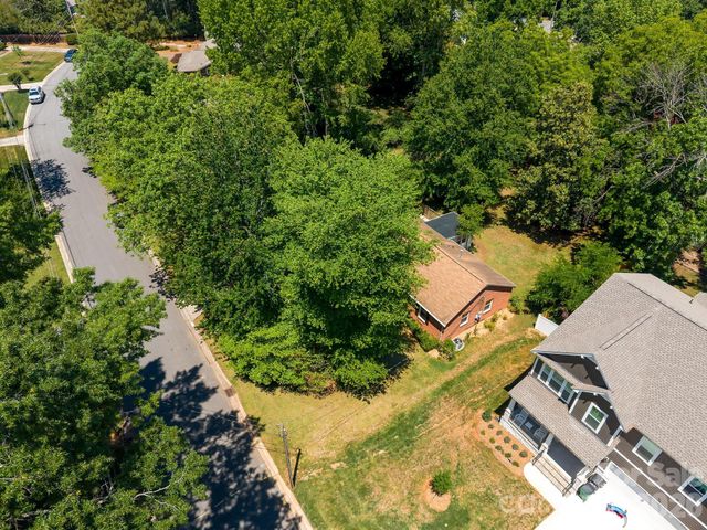 3137 Frederick Place, Charlotte, NC 28210
