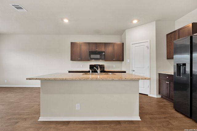 10404 Howgate, San Antonio, TX 78252