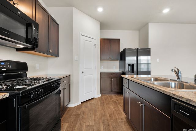 10404 Howgate, San Antonio, TX 78252