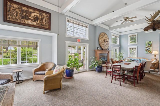 4200 West End ROAD, Lake Geneva, WI 53147