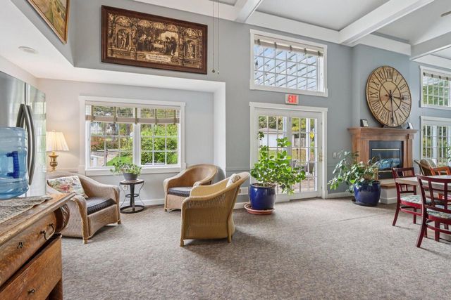 4200 West End ROAD, Lake Geneva, WI 53147