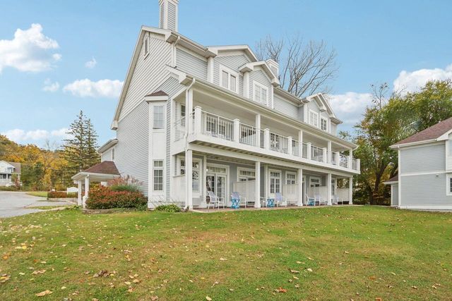 4200 West End ROAD, Lake Geneva, WI 53147