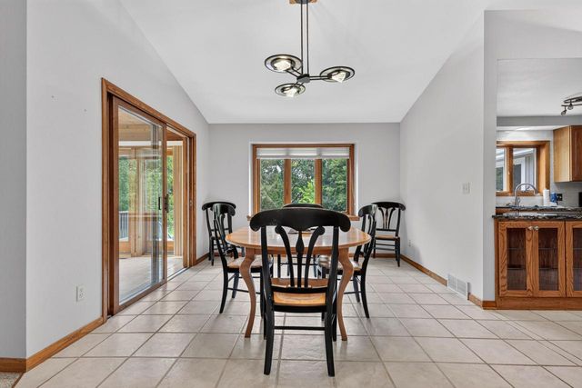 N71W27107 Meadow Wood LANE, Lisbon, WI 53089