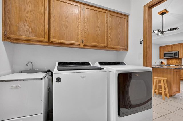 N71W27107 Meadow Wood LANE, Lisbon, WI 53089