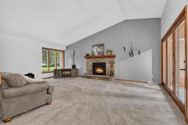 N71W27107 Meadow Wood LANE, Lisbon, WI 53089