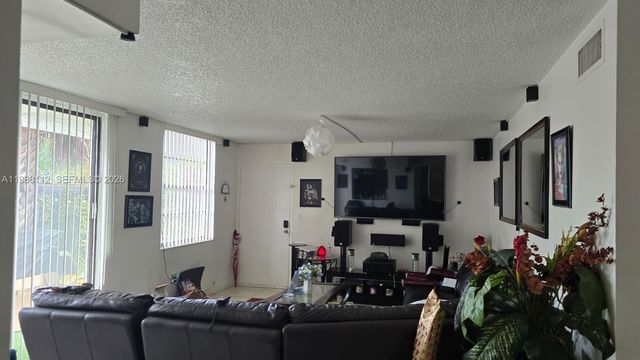 1748 NW 55th Avenue 101, Lauderhill, FL 33313