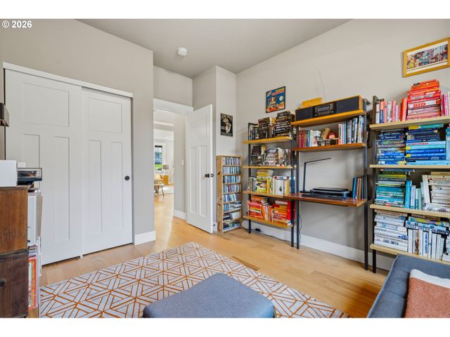 9146 N EDISON St, Portland, OR 97203