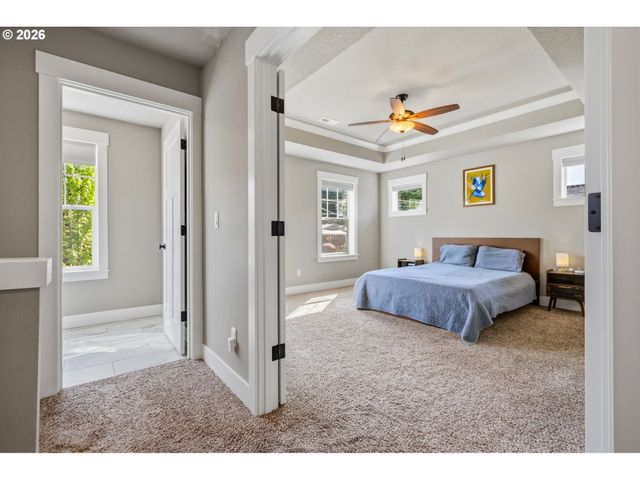 9146 N EDISON St, Portland, OR 97203