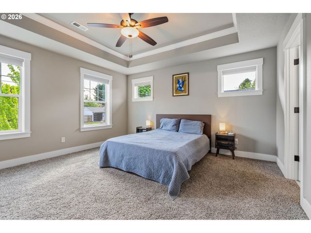 9146 N EDISON St, Portland, OR 97203
