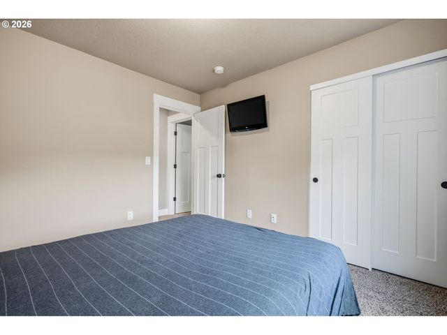 9146 N EDISON St, Portland, OR 97203